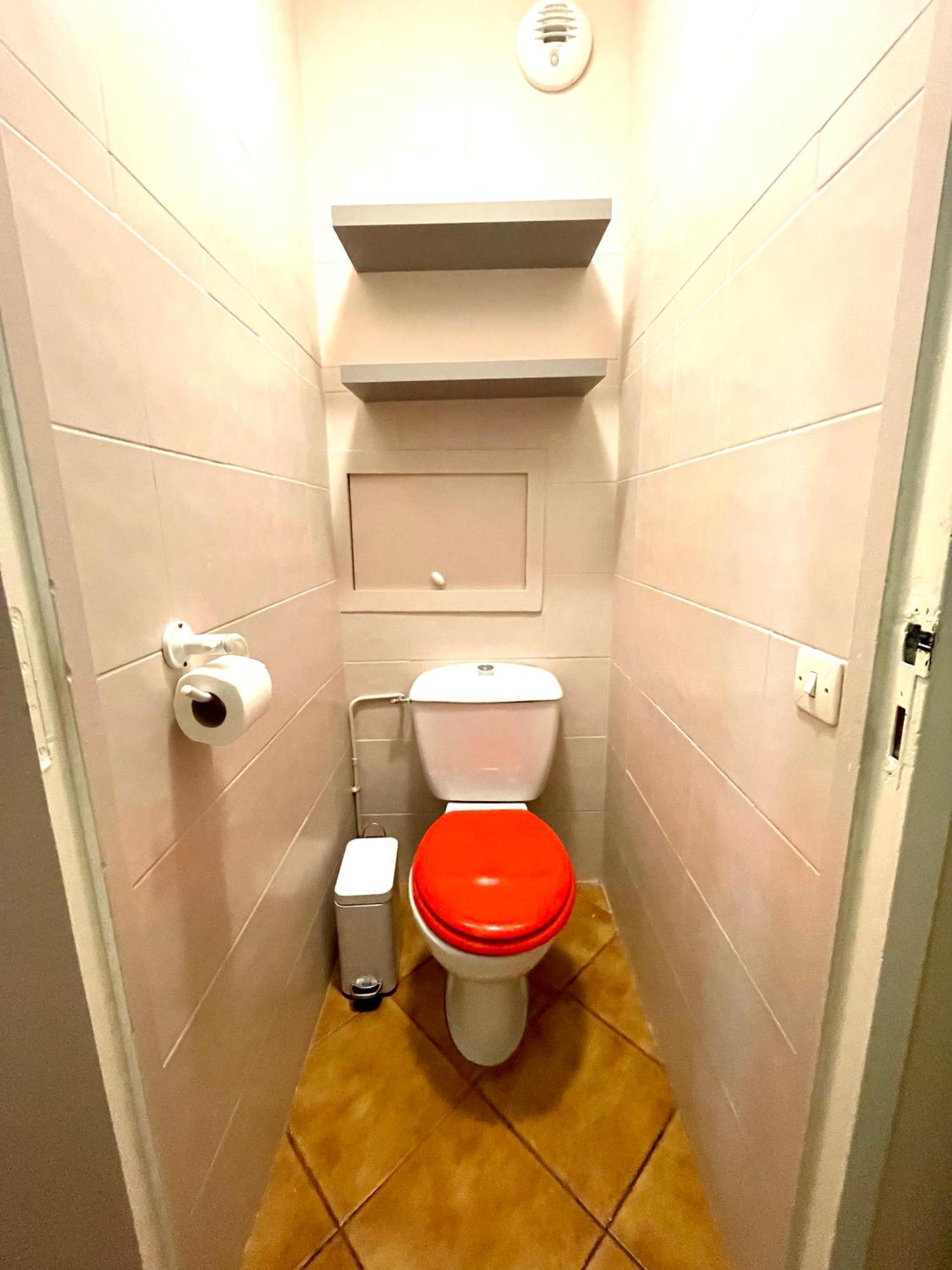 Chambre Privee En Colocation Dans Un Appartement Vaulx En Velin Centre Ngoại thất bức ảnh